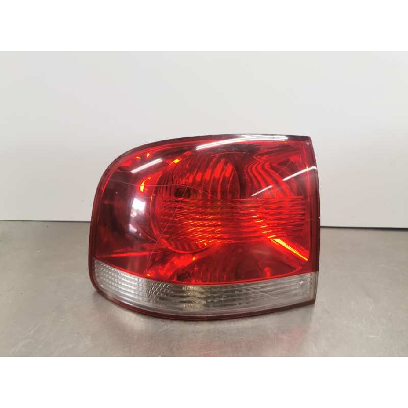 Recambio de piloto trasero izquierdo para volkswagen touareg (7la) referencia OEM IAM Recambio de piloto trasero izquierdo para volkswagen touareg (7la) referencia OEM IAM