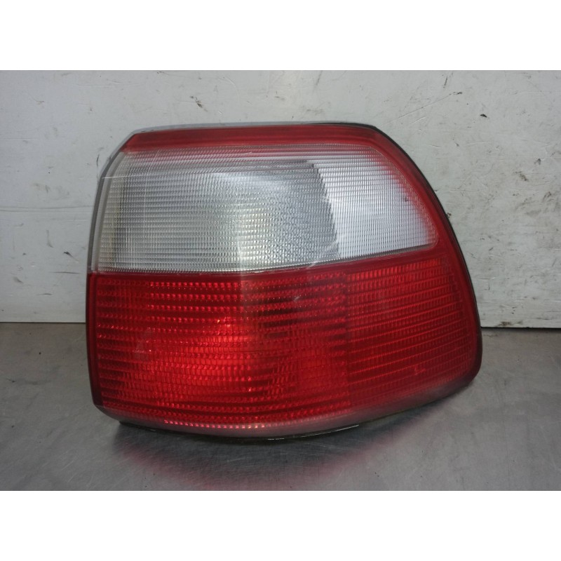 Recambio de piloto trasero derecho para opel omega b elegance berlina referencia OEM IAM Recambio de piloto trasero derecho para opel omega b elegance berlina referencia OEM IAM