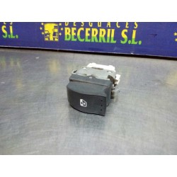 Recambio de mando elevalunas trasero izquierdo para renault scenic ii 1.9 dci diesel fap referencia OEM IAM   