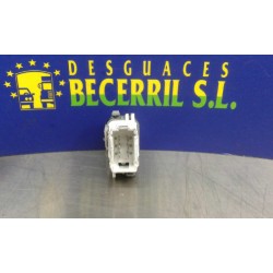 Recambio de mando elevalunas trasero izquierdo para renault megane ii familiar expression confort referencia OEM IAM   