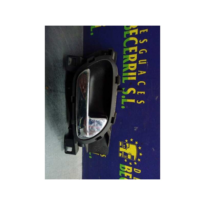 Recambio de maneta interior trasera derecha para citroen c4 berlina lx referencia OEM IAM Recambio de maneta interior trasera derecha para citroen c4 berlina lx referencia OEM IAM
