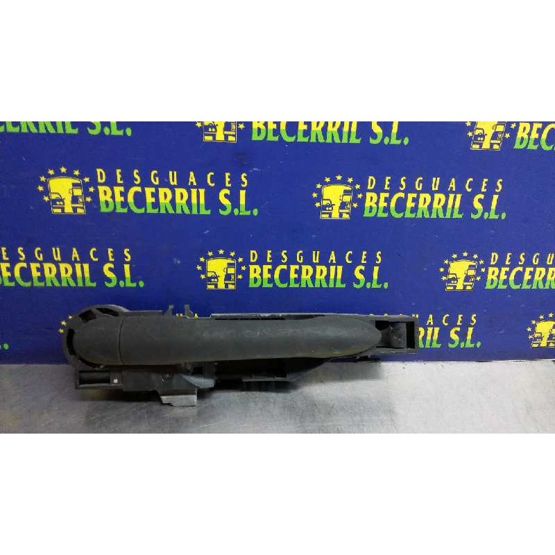 Recambio de maneta exterior delantera derecha para renault modus confort expression referencia OEM IAM Recambio de maneta exterior delantera derecha para renault modus confort expression referencia OEM IAM