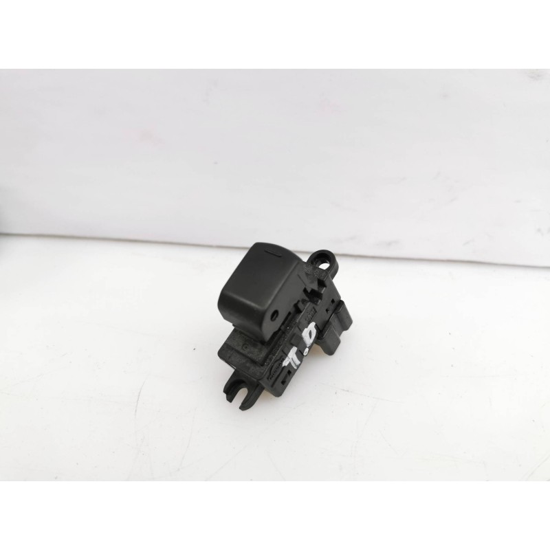 Recambio de mando elevalunas trasero derecho para nissan qashqai (j10) visia referencia OEM IAM Recambio de mando elevalunas trasero derecho para nissan qashqai (j10) visia referencia OEM IAM