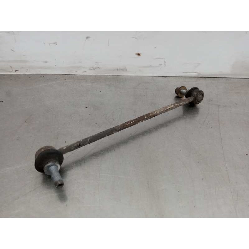 Recambio de tirante delantero derecho para renault megane ii classic berlina dynamique referencia OEM IAM Recambio de tirante delantero derecho para renault megane ii classic berlina dynamique referencia OEM IAM