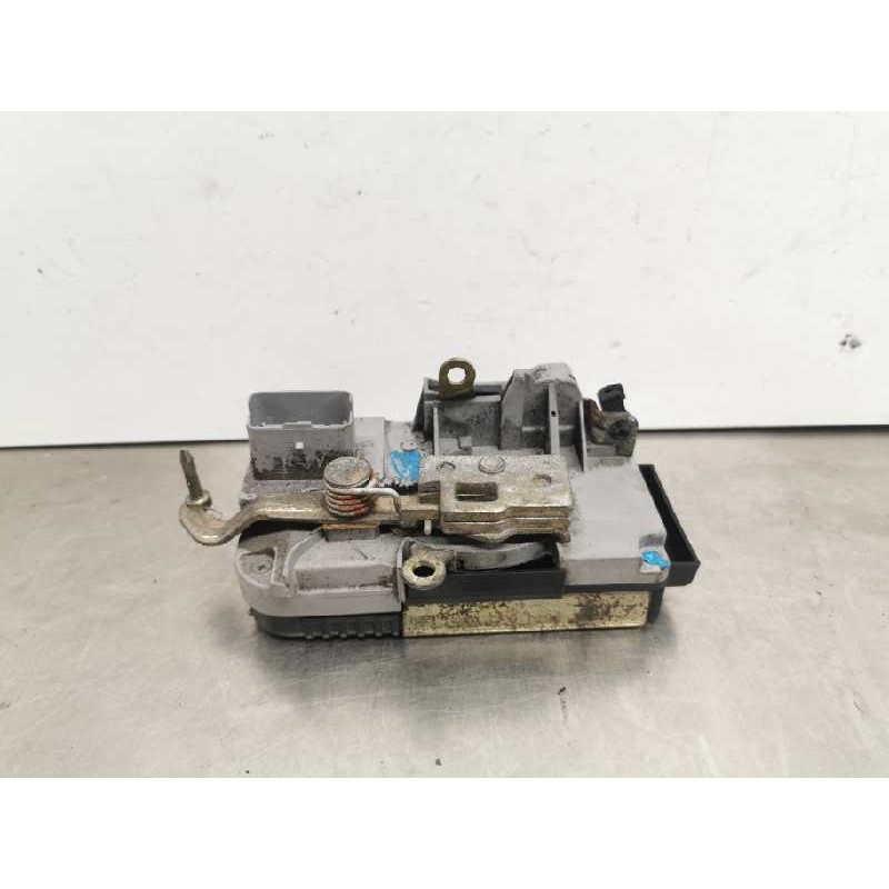 Recambio de cerradura puerta delantera derecha para citroen c8 hdi 120 collection referencia OEM IAM Recambio de cerradura puerta delantera derecha para citroen c8 hdi 120 collection referencia OEM IAM