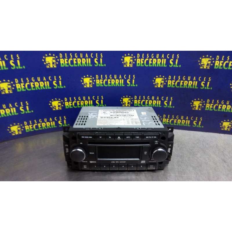 Recambio de sistema audio / radio cd para dodge caliber se referencia OEM IAM P05064066AC  