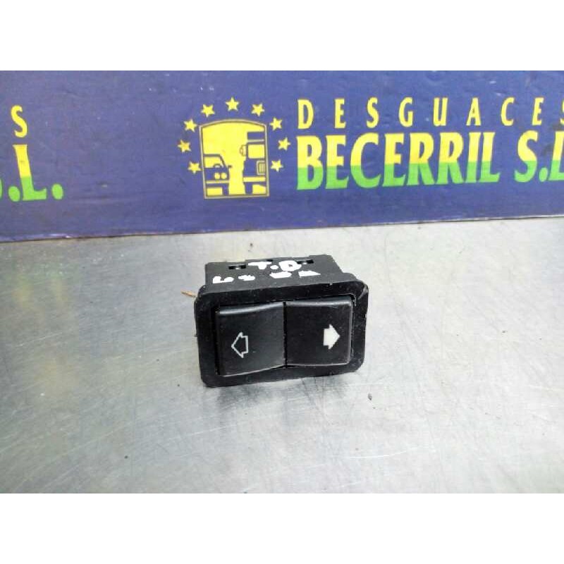 Recambio de mando elevalunas trasero derecho para bmw serie 5 berlina (e39) 520i referencia OEM IAM Recambio de mando elevalunas trasero derecho para bmw serie 5 berlina (e39) 520i referencia OEM IAM