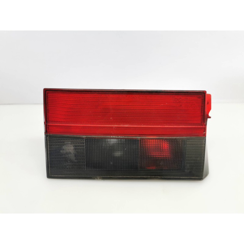 Recambio de piloto trasero central izquierdo para seat toledo (1l) base referencia OEM IAM Recambio de piloto trasero central izquierdo para seat toledo (1l) base referencia OEM IAM