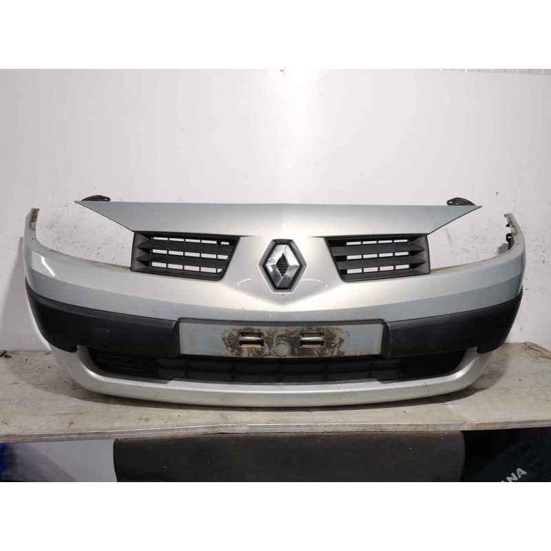 Recambio de paragolpes delantero para renault megane ii berlina 3p confort dynamique referencia OEM IAM Recambio de paragolpes delantero para renault megane ii berlina 3p confort dynamique referencia OEM IAM