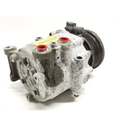 Recambio de compresor aire acondicionado para ford fiesta (cb1) ambiente referencia OEM IAM 8V5119D629EF  