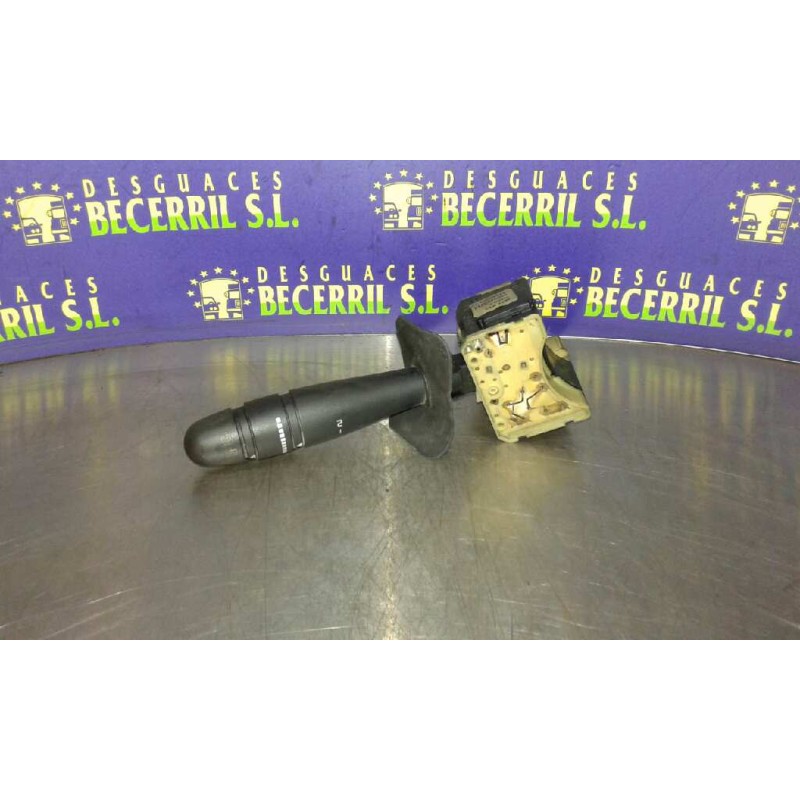 Recambio de mando limpia para renault megane i coupe fase 2 (da..) 1.9 dti rsi referencia OEM IAM 7701040737 Recambio de mando limpia para renault megane i coupe fase 2 (da..) 1.9 dti rsi referencia OEM IAM 7701040737