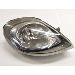 Recambio de faro derecho para nissan primastar (x83) caja cerrada batalla corta 2,76t referencia OEM IAM 7700311372  