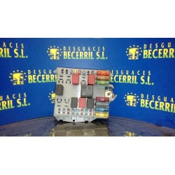 Recambio de caja reles / fusibles para fiat punto berlina (188) 1.2 8v active referencia OEM IAM 46835425  
