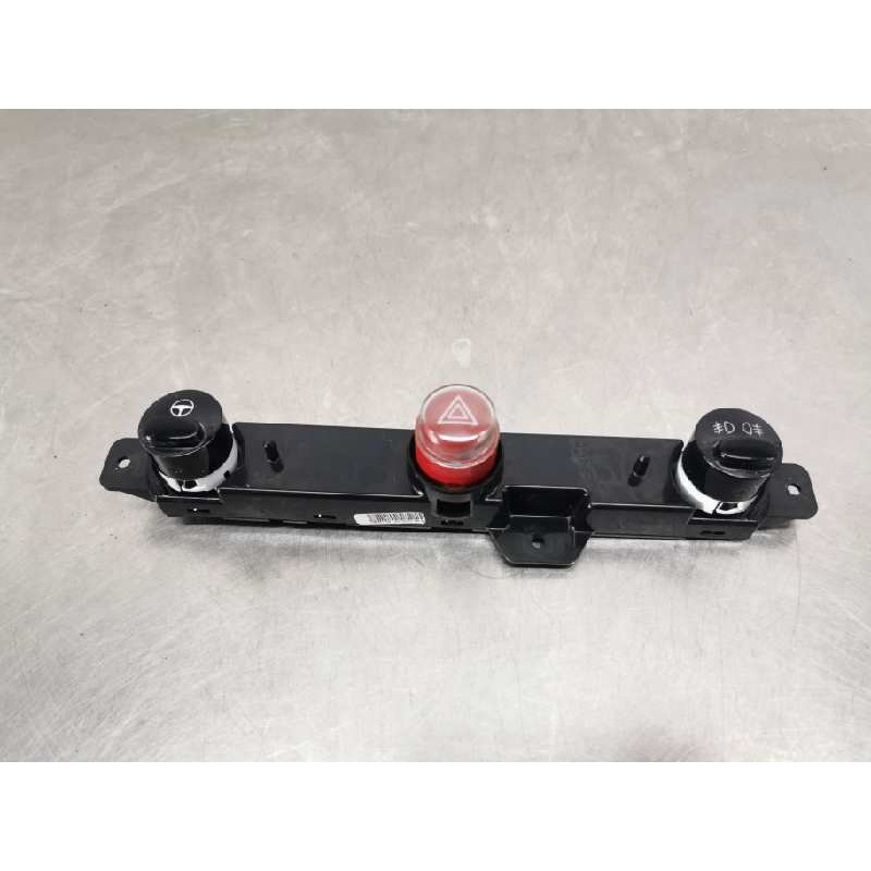 Recambio de warning para fiat 500 cabrio (150) pop referencia OEM IAM 735451108 Recambio de warning para fiat 500 cabrio (150) pop referencia OEM IAM 735451108