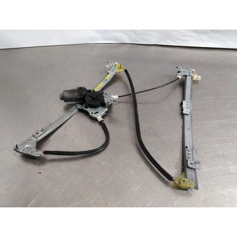 Recambio de elevalunas delantero derecho para citroen xsara berlina 1.6i 16v sx referencia OEM IAM 400679T1 Recambio de elevalunas delantero derecho para citroen xsara berlina 1.6i 16v sx referencia OEM IAM 400679T1