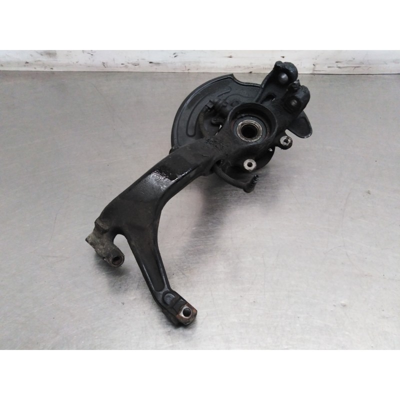 Recambio de mangueta delantera izquierda para volkswagen passat berlina (3b3) advance referencia OEM IAM Recambio de mangueta delantera izquierda para volkswagen passat berlina (3b3) advance referencia OEM IAM