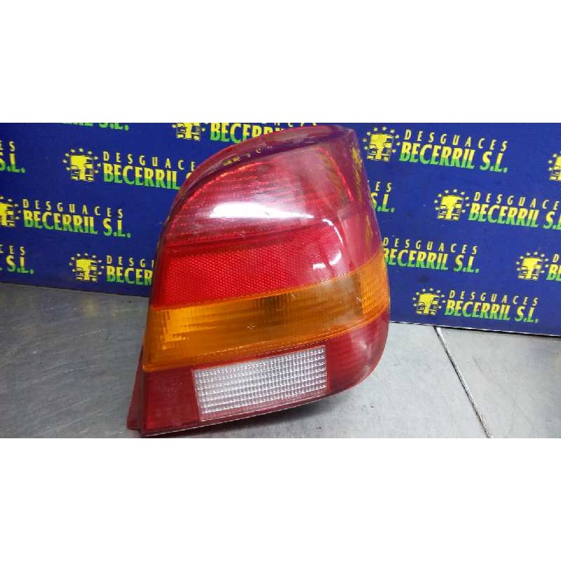 Recambio de piloto trasero derecho para ford fiesta berl./courier surf referencia OEM IAM 7070864  