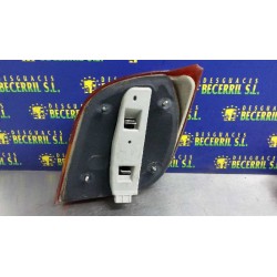 Recambio de piloto trasero izquierdo para ford fiesta berl./courier surf referencia OEM IAM 7070865  