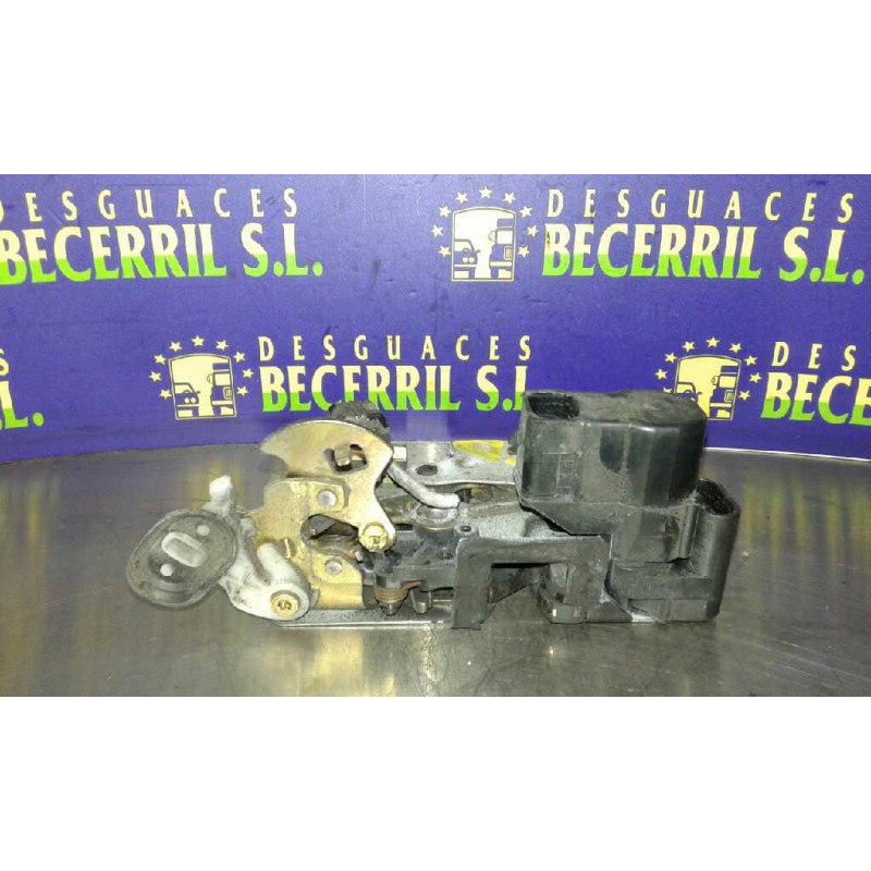 Recambio de cerradura puerta trasera derecha para fiat brava (182) jtd 105/100 steel (a) referencia OEM IAM 0046766576 Recambio de cerradura puerta trasera derecha para fiat brava (182) jtd 105/100 steel (a) referencia OEM IAM 0046766576