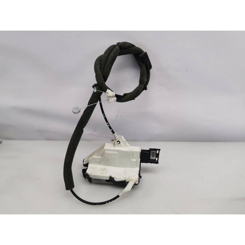 Recambio de cerradura puerta trasera derecha para peugeot partner kombi premium referencia OEM IAM Recambio de cerradura puerta trasera derecha para peugeot partner kombi premium referencia OEM IAM