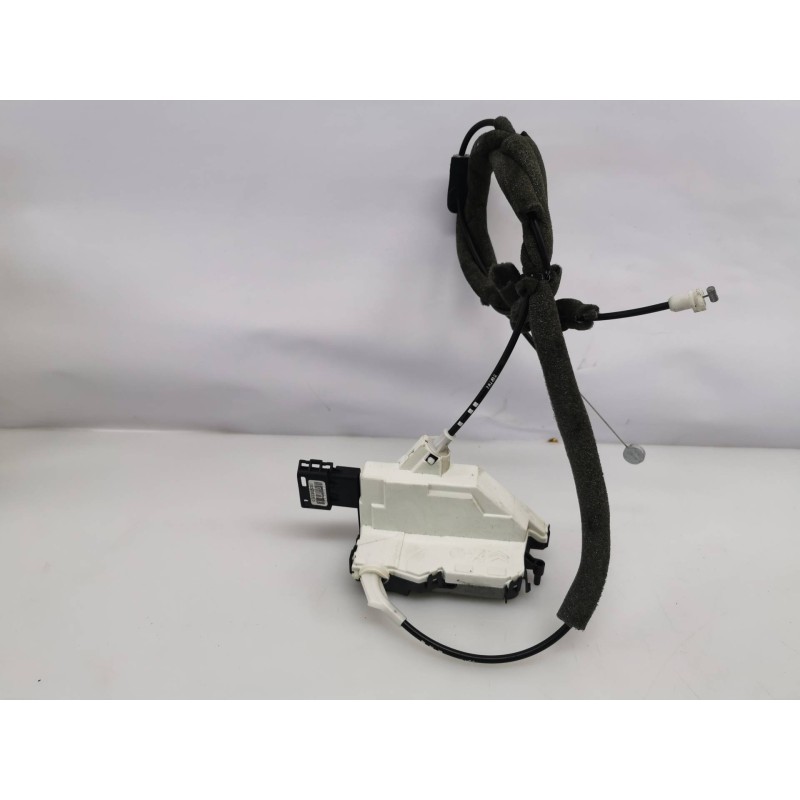 Recambio de cerradura puerta trasera izquierda para peugeot partner kombi premium referencia OEM IAM Recambio de cerradura puerta trasera izquierda para peugeot partner kombi premium referencia OEM IAM