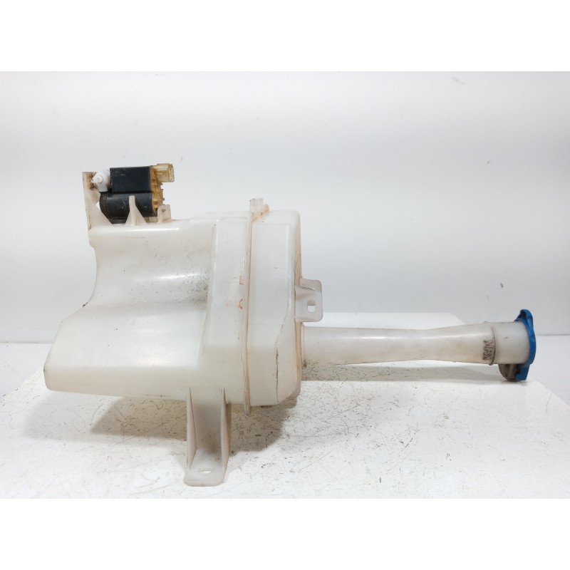 Recambio de deposito limpia para hyundai i30 comfort referencia OEM IAM Recambio de deposito limpia para hyundai i30 comfort referencia OEM IAM