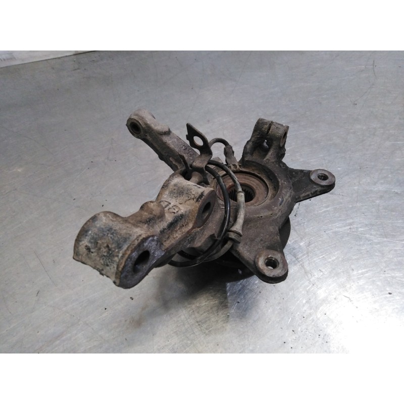 Recambio de mangueta delantera derecha para renault kangoo authentique referencia OEM IAM Recambio de mangueta delantera derecha para renault kangoo authentique referencia OEM IAM