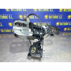 Recambio de cerradura puerta trasera derecha para renault megane iii berlina 5 p business referencia OEM IAM 825020025R  