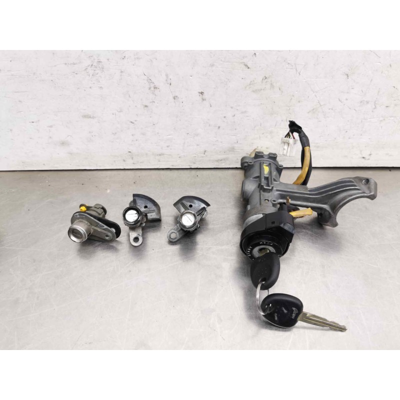 Recambio de antirrobo para hyundai tucson (jm) 2,0 crdi vgt comfort full 4x4 referencia OEM IAM Recambio de antirrobo para hyundai tucson (jm) 2,0 crdi vgt comfort full 4x4 referencia OEM IAM