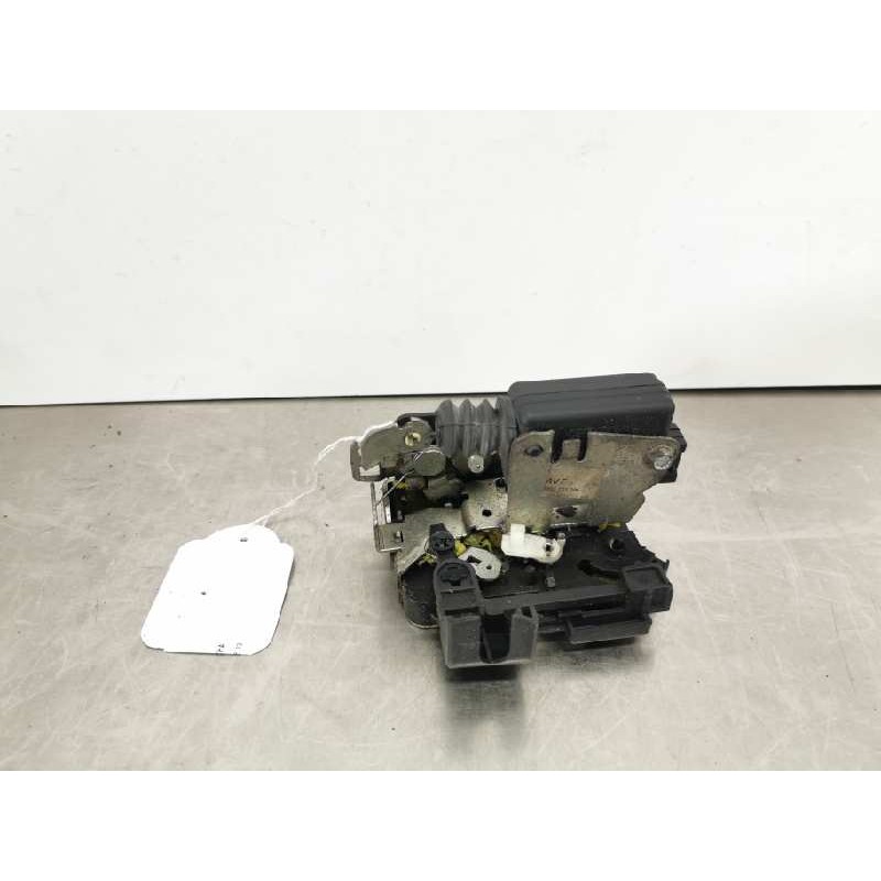 Recambio de cerradura puerta delantera derecha para dacia sandero podium referencia OEM IAM Recambio de cerradura puerta delantera derecha para dacia sandero podium referencia OEM IAM