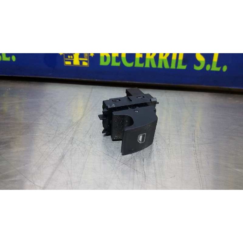 Recambio de mando elevalunas trasero derecho para seat toledo (kg3) reference plus referencia OEM IAM 6JA959855 Recambio de mando elevalunas trasero derecho para seat toledo (kg3) reference plus referencia OEM IAM 6JA959855