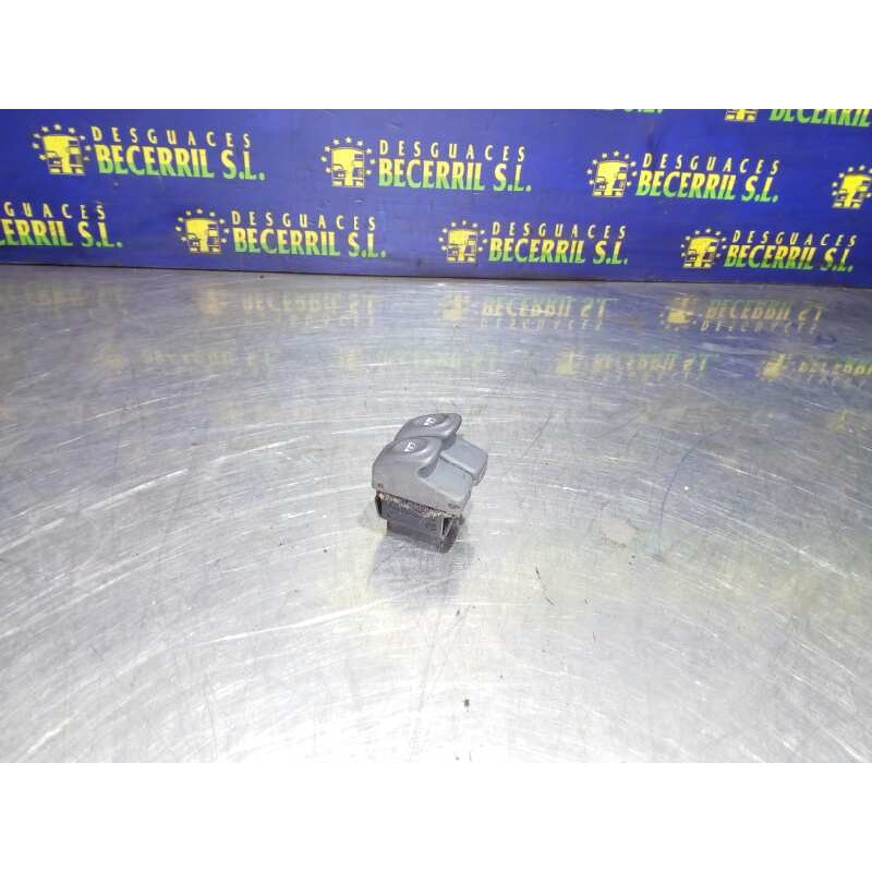Recambio de mando elevalunas delantero izquierdo para renault scenic (ja..) 1.6 16v expression referencia OEM IAM 7700432962 Recambio de mando elevalunas delantero izquierdo para renault scenic (ja..) 1.6 16v expression referencia OEM IAM 7700432962