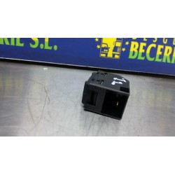 Recambio de mando elevalunas trasero izquierdo para volkswagen golf iv berlina (1j1) conceptline referencia OEM IAM   