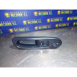Recambio de mando elevalunas delantero derecho para renault clio ii fase ii (b/cb0) base authentique referencia OEM IAM   