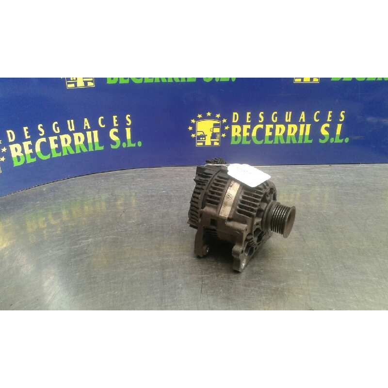 Recambio de alternador para volkswagen polo berlina (6n1) básico referencia OEM IAM 032903023Q  