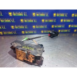 Recambio de cerradura puerta delantera derecha para ford orion cl referencia OEM IAM 1043278  