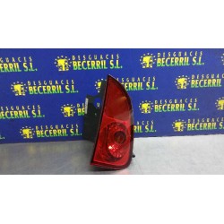 Recambio de piloto trasero central izquierdo para renault espace iv (jk0) expression referencia OEM IAM 8200027  