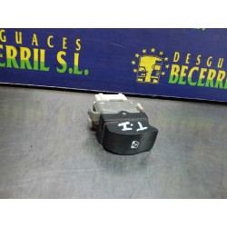 Recambio de mando elevalunas trasero izquierdo para renault scenic ii confort authentique referencia OEM IAM 8200315029  