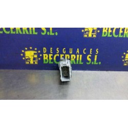 Recambio de mando elevalunas delantero derecho para renault megane ii berlina 5p authentique referencia OEM IAM 8200315013  