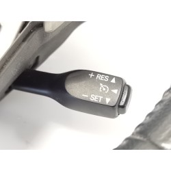 Recambio de volante para toyota corolla (e15) luna referencia OEM IAM   