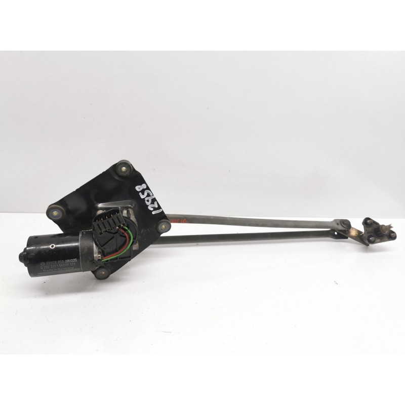 Recambio de motor limpia delantero para mitsubishi carisma berina 5 (da0) 1600 glx referencia OEM IAM 0390241114 Recambio de motor limpia delantero para mitsubishi carisma berina 5 (da0) 1600 glx referencia OEM IAM 0390241114