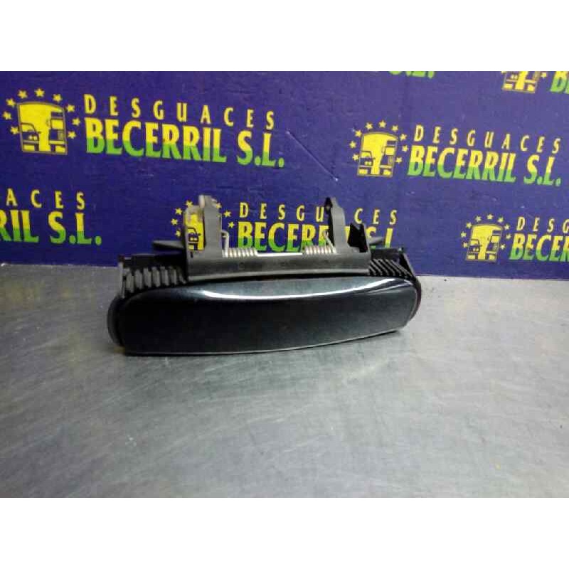 Recambio de maneta exterior delantera derecha para audi a3 (8p) 2.0 tdi ambiente referencia OEM IAM Recambio de maneta exterior delantera derecha para audi a3 (8p) 2.0 tdi ambiente referencia OEM IAM