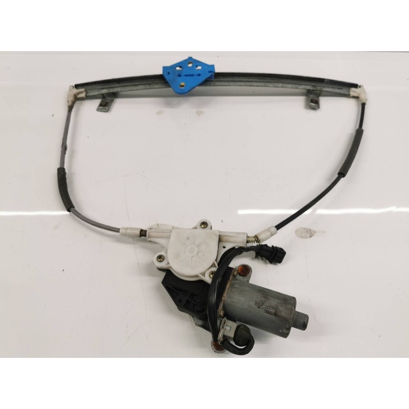 Recambio de elevalunas delantero derecho para seat toledo (1l) base referencia OEM IAM 0130821666 Recambio de elevalunas delantero derecho para seat toledo (1l) base referencia OEM IAM 0130821666