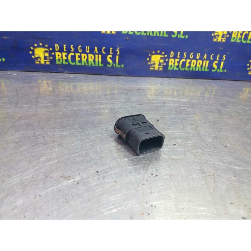 Recambio de mando elevalunas trasero derecho para ford mondeo berlina (gd) ambiente referencia OEM IAM   