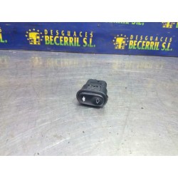 Recambio de mando elevalunas trasero izquierdo para ford mondeo berlina (gd) ambiente referencia OEM IAM   