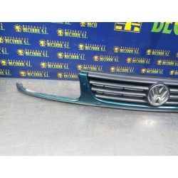 Recambio de rejilla delantera para volkswagen polo berlina (6n1) air referencia OEM IAM 6N0853653B  