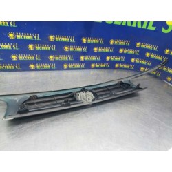 Recambio de rejilla delantera para volkswagen polo berlina (6n1) air referencia OEM IAM 6N0853653B  