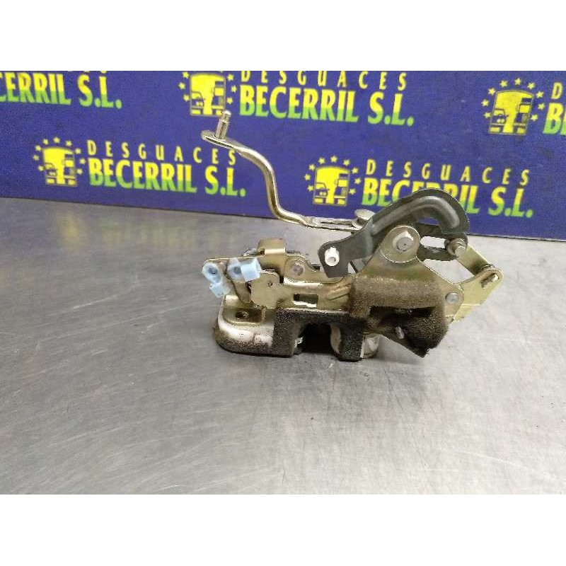 Recambio de cerradura puerta trasera izquierda para hyundai pony (x2) 1.5 gls berlina referencia OEM IAM Recambio de cerradura puerta trasera izquierda para hyundai pony (x2) 1.5 gls berlina referencia OEM IAM