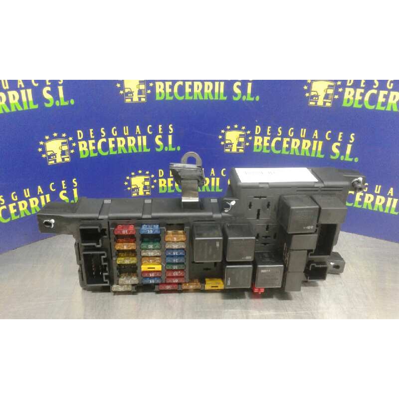 Recambio de caja reles / fusibles para volvo s60 berlina 2.4 d referencia OEM IAM 8678449 DIEP2 518828009 Recambio de caja reles / fusibles para volvo s60 berlina 2.4 d referencia OEM IAM 8678449 DIEP2 518828009