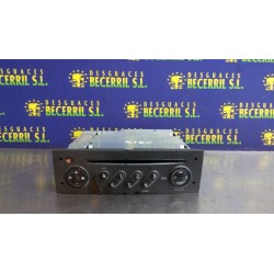 Recambio de sistema audio / radio cd para renault clio iii confort dynamique referencia OEM IAM 8200483757  